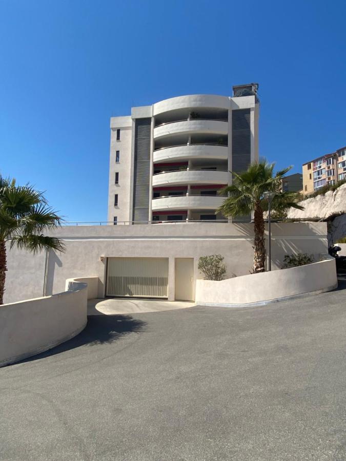 Appartement T2 de standing avec parking à 250 mètres de la plage, route des Sanguinaires, Ajaccio Ajaccio  Esterno foto